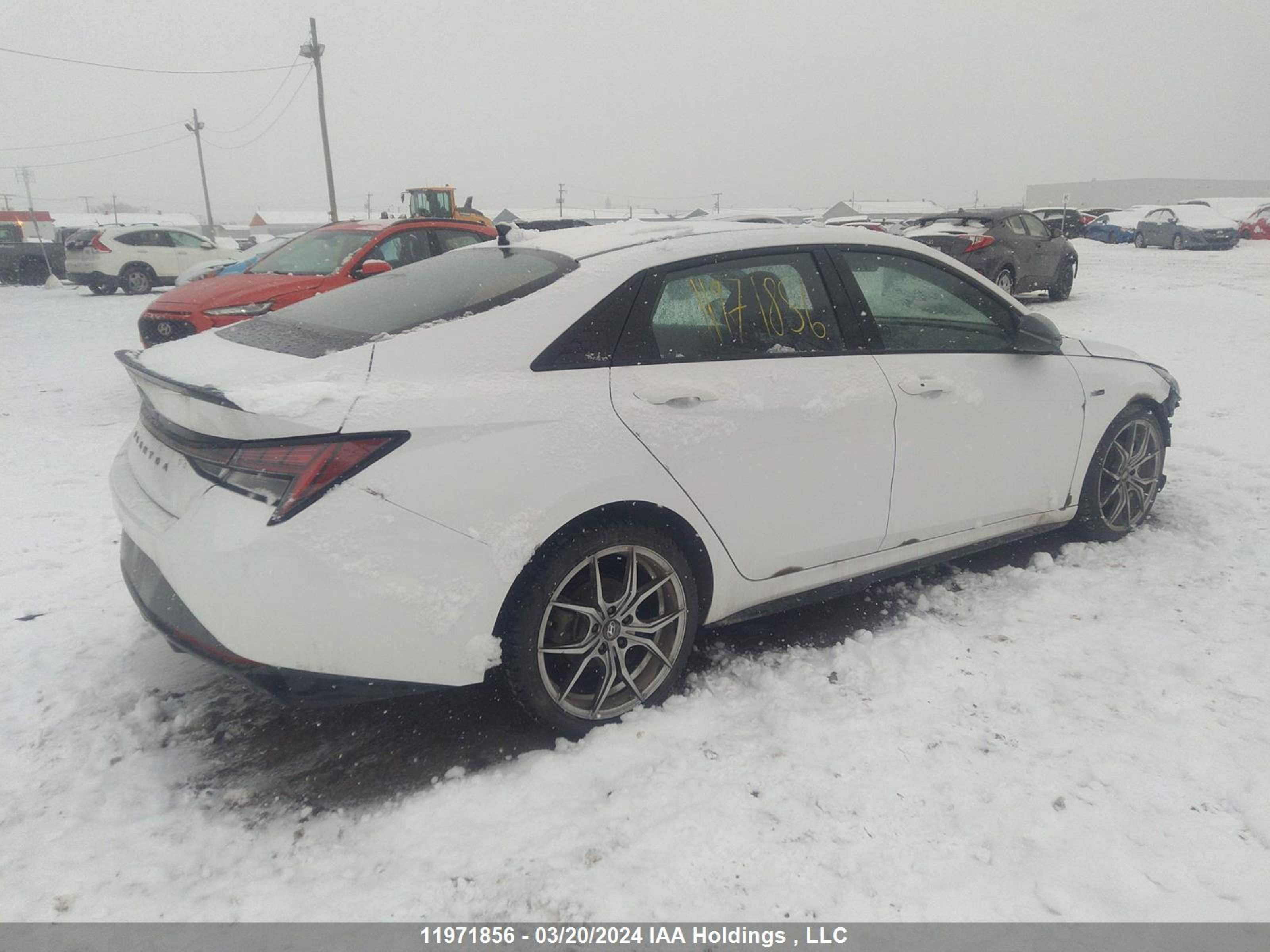 Photo 3 VIN: KMHLR4AF4NU215342 - HYUNDAI ELANTRA 