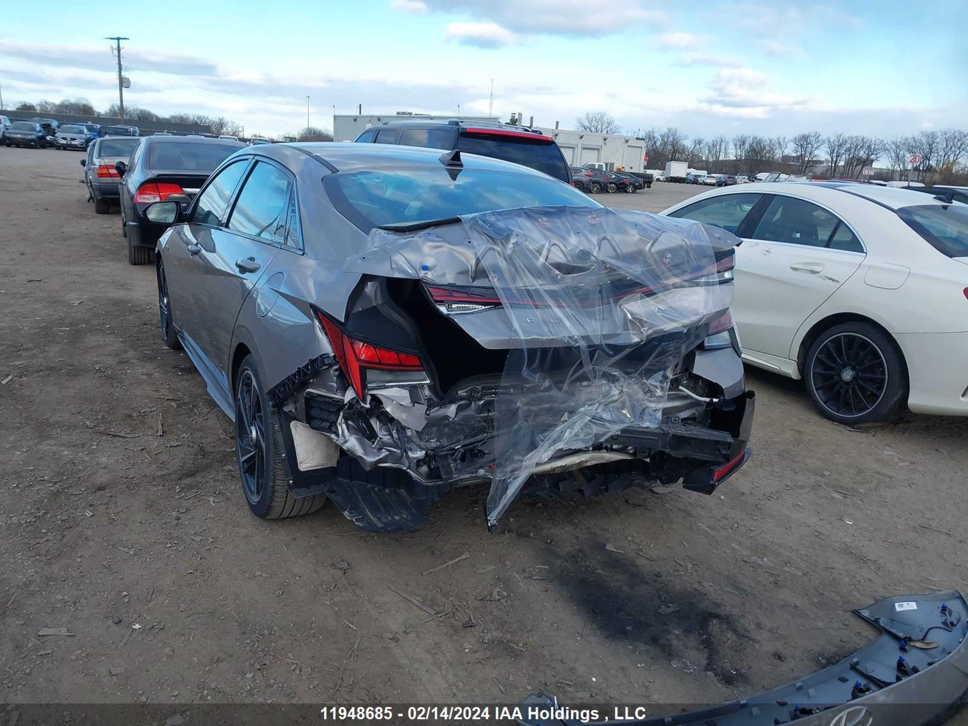 Photo 2 VIN: KMHLR4AF5PU487675 - HYUNDAI ELANTRA 