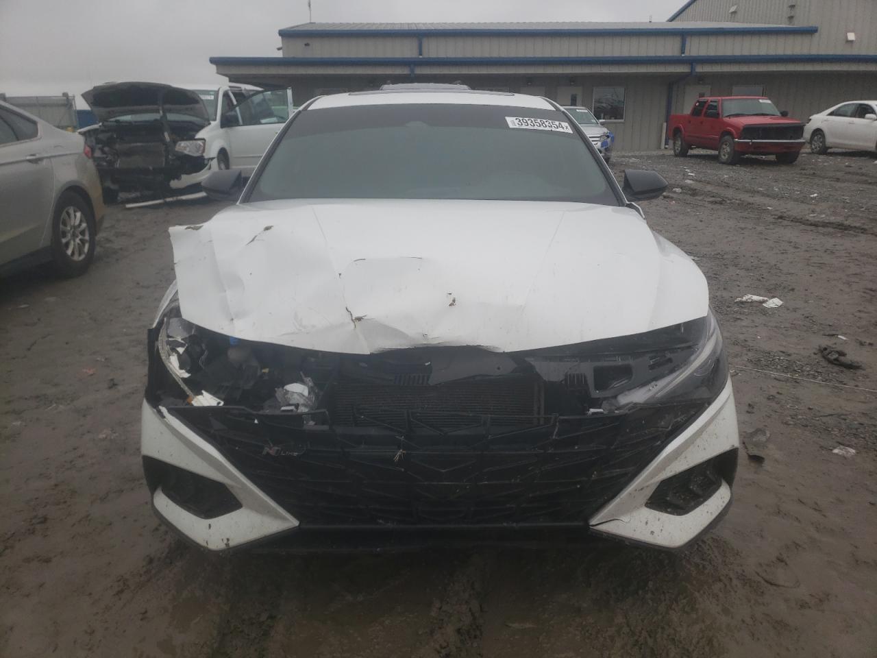 Photo 4 VIN: KMHLR4AF7PU385021 - HYUNDAI ELANTRA 