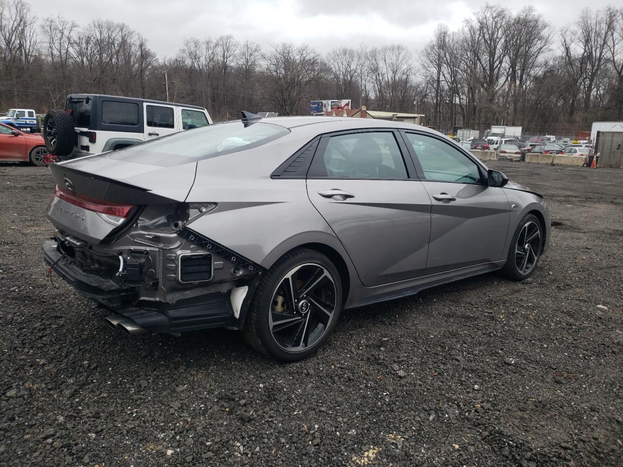 Photo 2 VIN: KMHLR4AF7PU385052 - HYUNDAI ELANTRA 