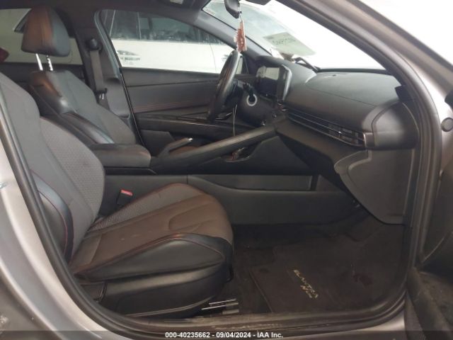 Photo 4 VIN: KMHLR4AF9PU485833 - HYUNDAI ELANTRA 