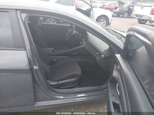 Photo 4 VIN: KMHLS4AG0PU597532 - HYUNDAI ELANTRA 