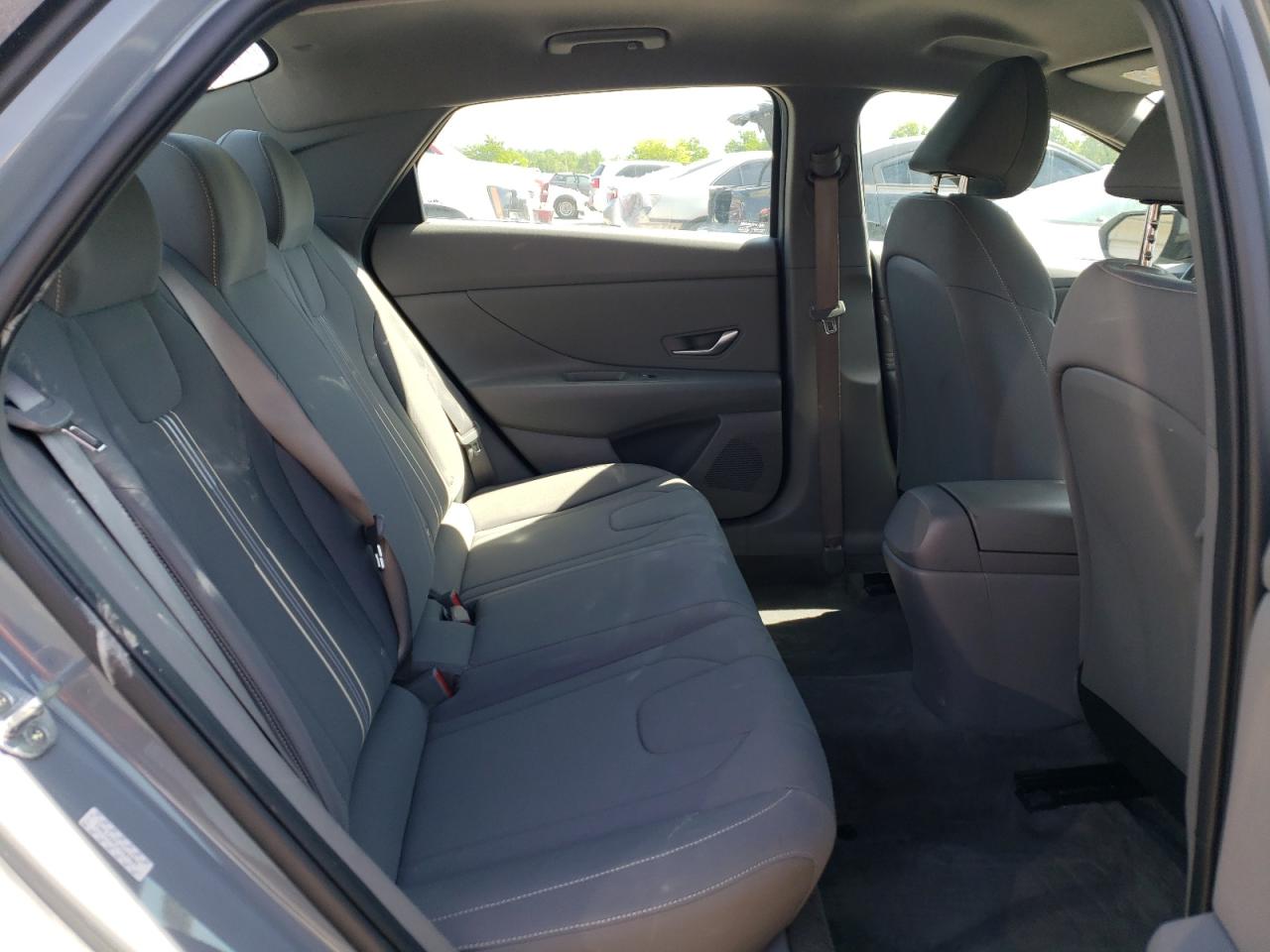 Photo 9 VIN: KMHLS4AG1PU404904 - HYUNDAI ELANTRA 