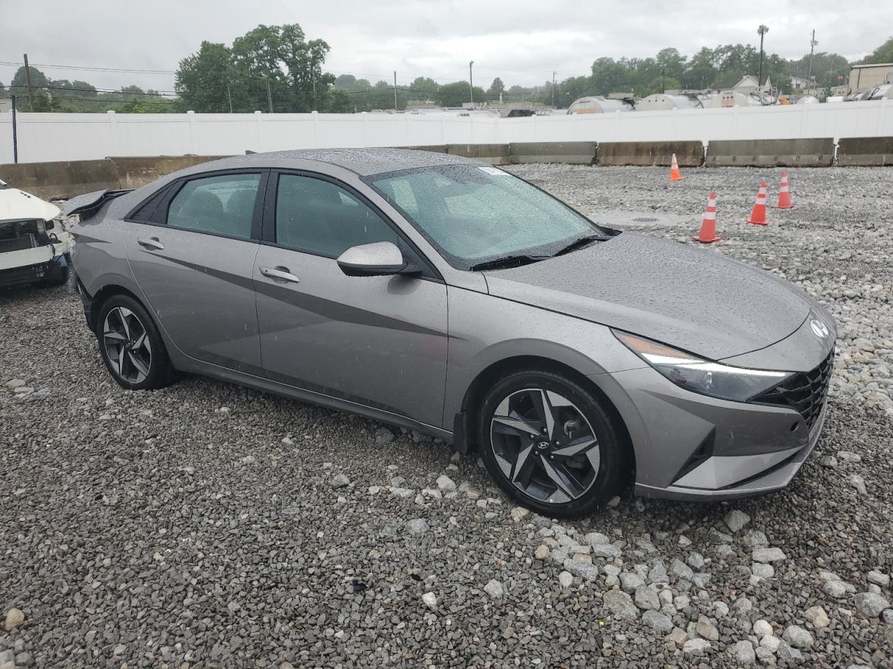 Photo 3 VIN: KMHLS4AG1PU475777 - HYUNDAI ELANTRA 