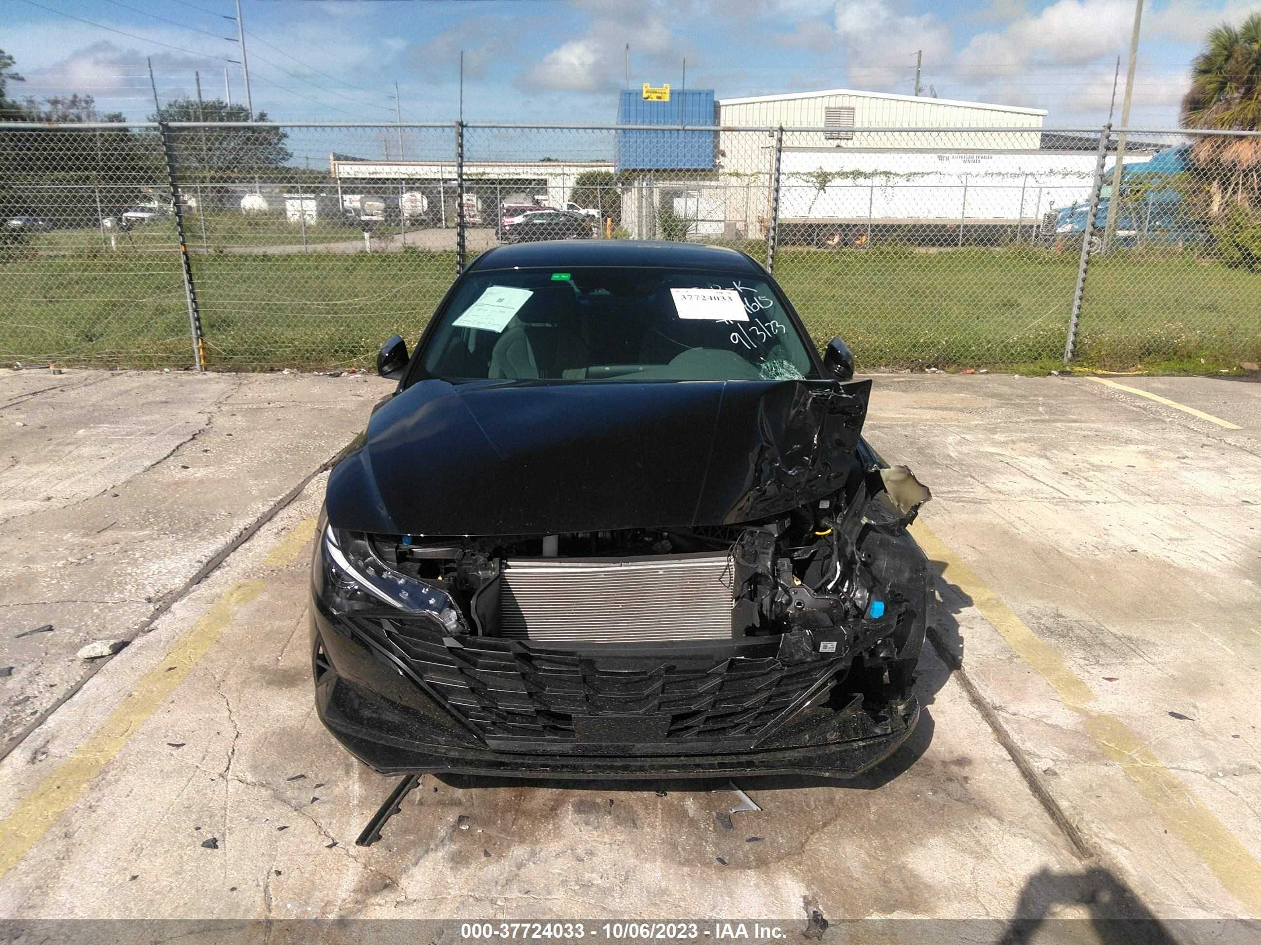 Photo 11 VIN: KMHLS4AG2PU562037 - HYUNDAI ELANTRA 