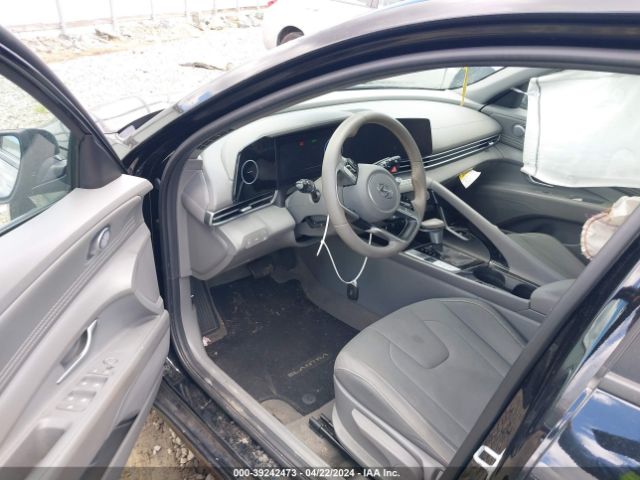 Photo 4 VIN: KMHLS4AG2PU575225 - HYUNDAI ELANTRA 