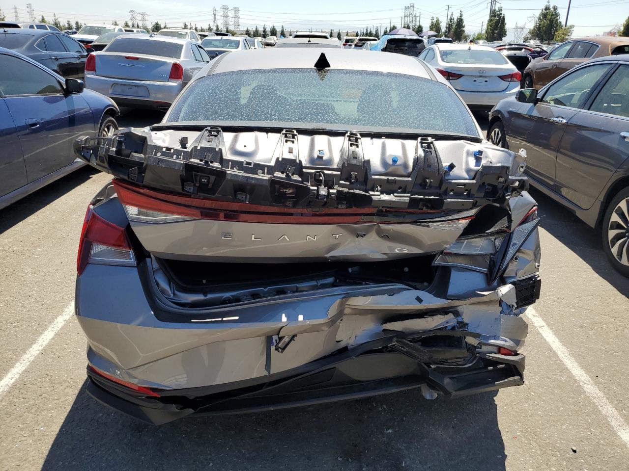 Photo 5 VIN: KMHLS4AG3PU584452 - HYUNDAI ELANTRA 