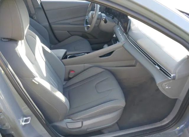 Photo 4 VIN: KMHLS4AG4PU417727 - HYUNDAI ELANTRA 