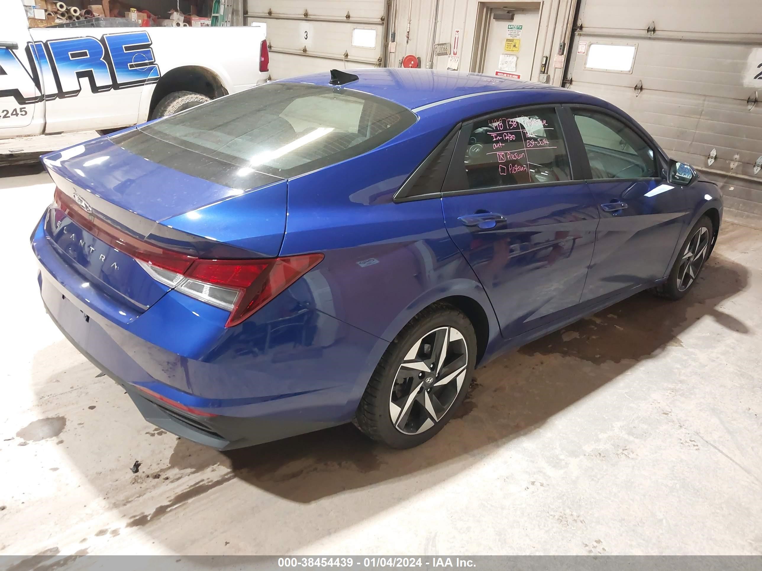 Photo 3 VIN: KMHLS4AG4PU473098 - HYUNDAI ELANTRA 