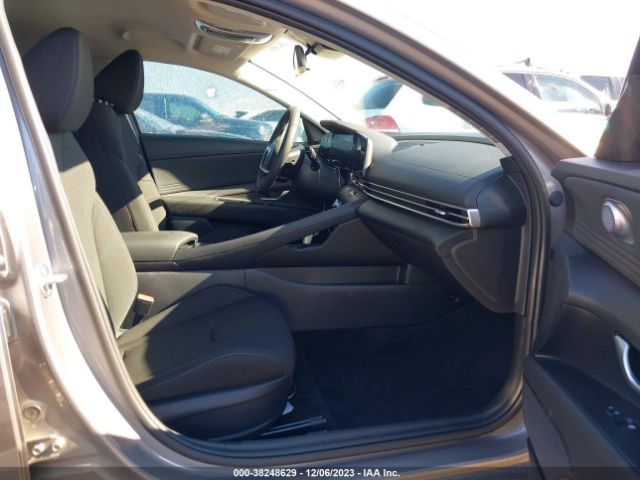 Photo 4 VIN: KMHLS4AG5PU624787 - HYUNDAI ELANTRA 