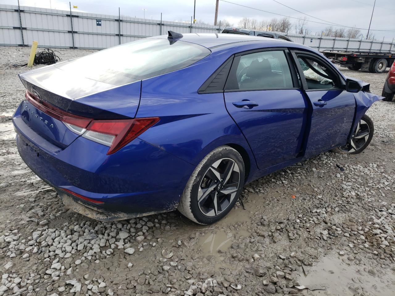 Photo 2 VIN: KMHLS4AG6PU404820 - HYUNDAI ELANTRA 