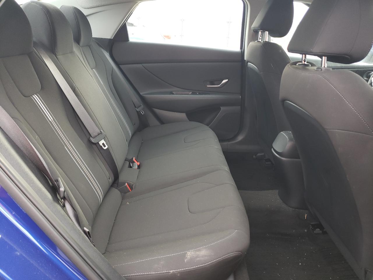 Photo 9 VIN: KMHLS4AG6PU404820 - HYUNDAI ELANTRA 