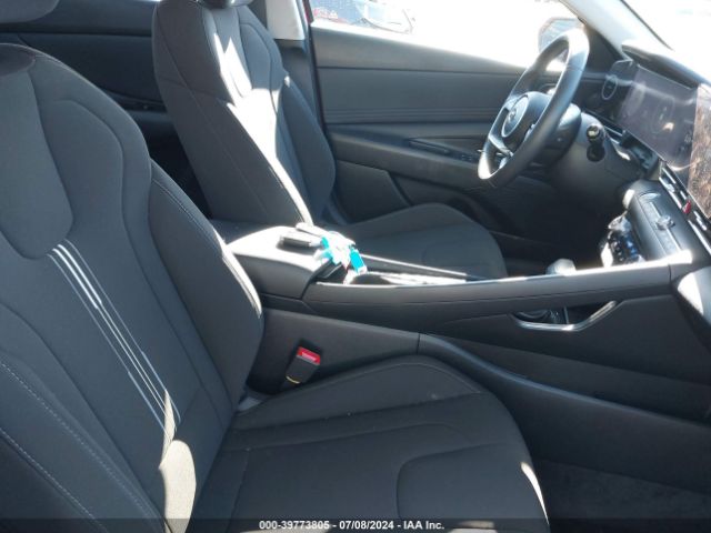 Photo 4 VIN: KMHLS4AG6PU523239 - HYUNDAI ELANTRA 