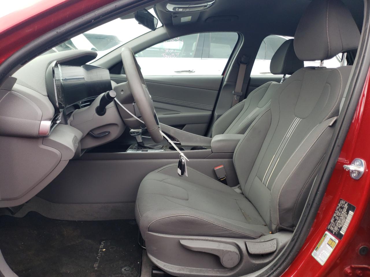 Photo 6 VIN: KMHLS4AG6PU610073 - HYUNDAI ELANTRA 