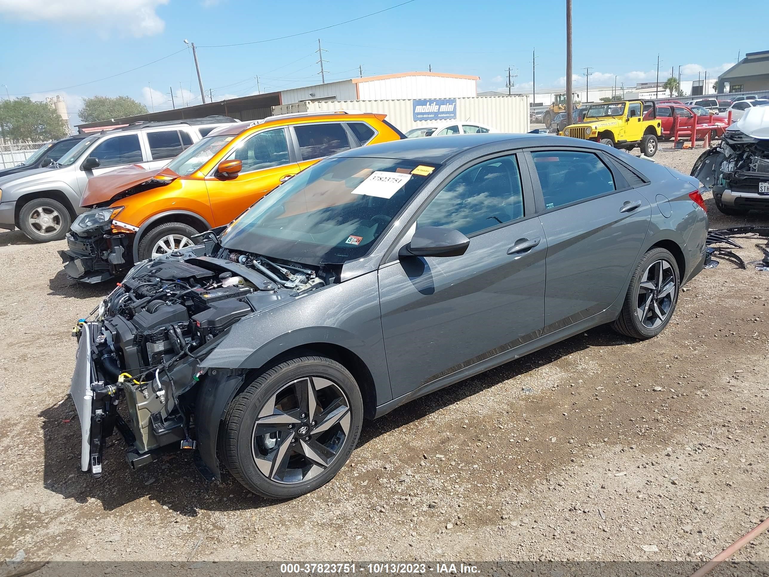 Photo 2 VIN: KMHLS4AG7PU597902 - HYUNDAI ELANTRA 