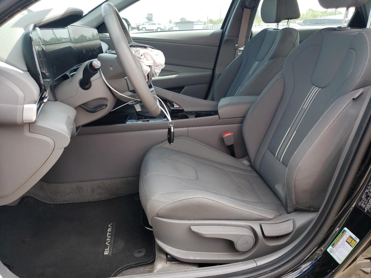 Photo 6 VIN: KMHLS4AG7PU611507 - HYUNDAI ELANTRA 