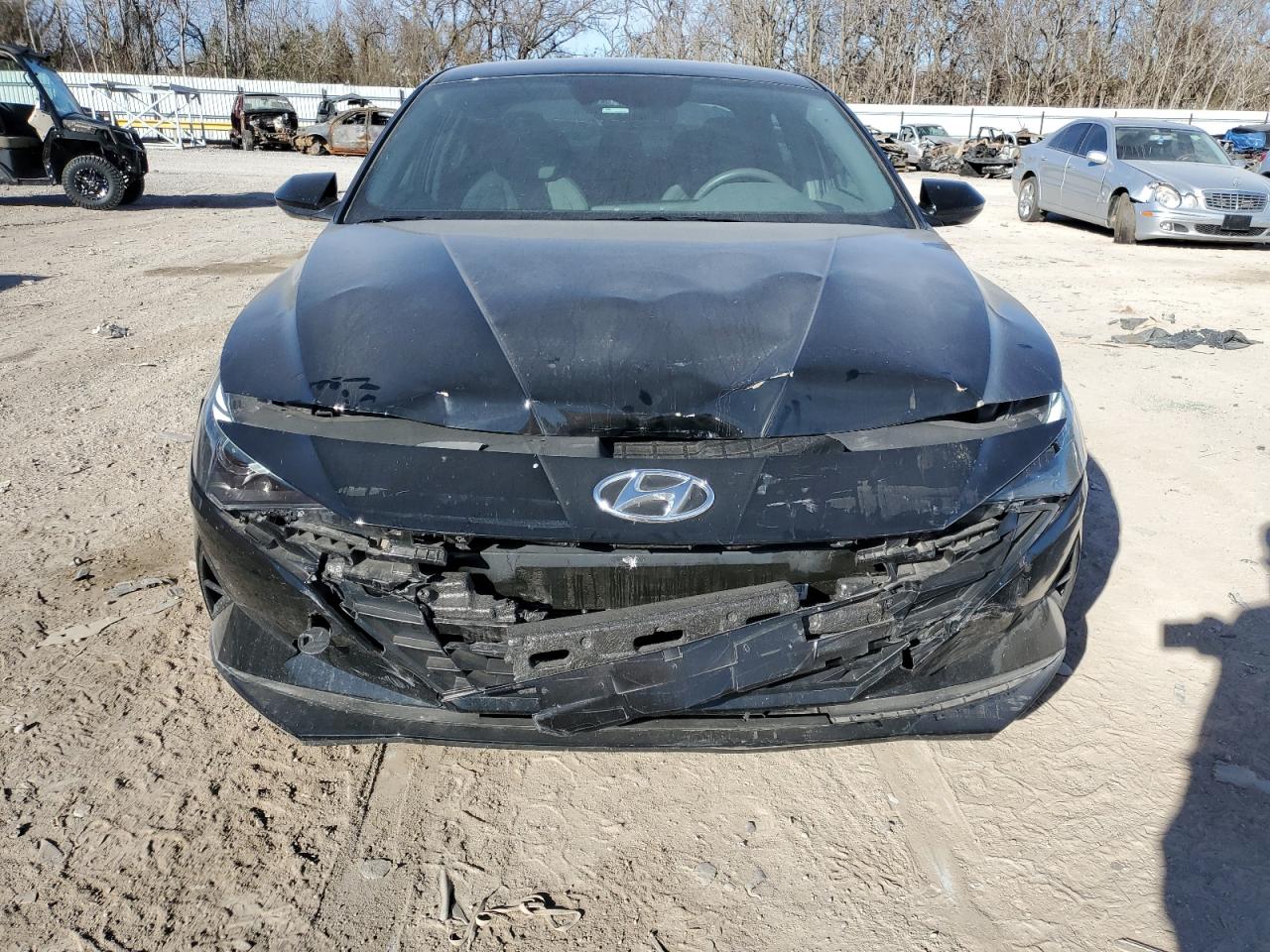 Photo 4 VIN: KMHLS4AG8PU468129 - HYUNDAI ELANTRA 