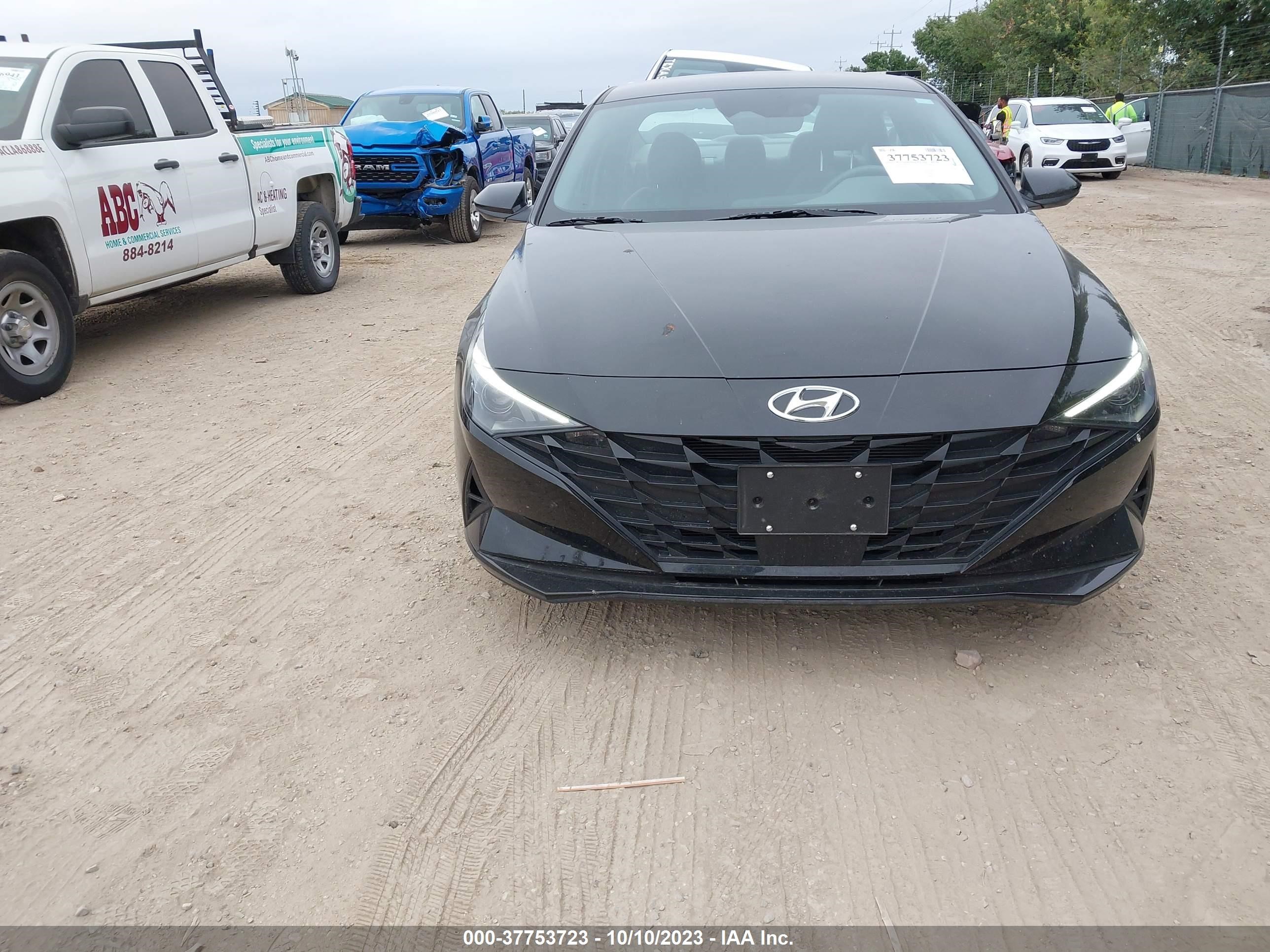 Photo 11 VIN: KMHLS4AG8PU513120 - HYUNDAI ELANTRA 