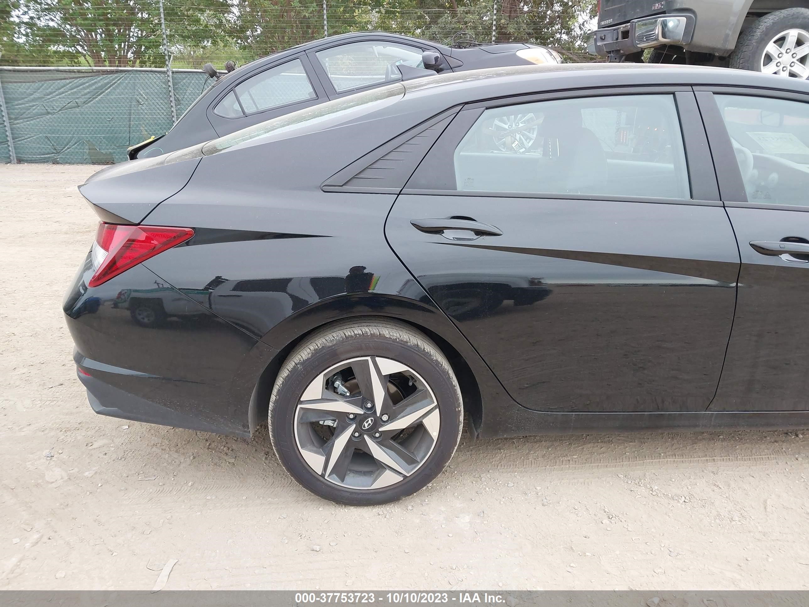 Photo 7 VIN: KMHLS4AG8PU513120 - HYUNDAI ELANTRA 