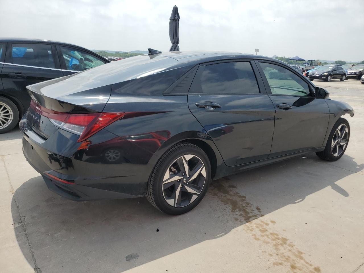 Photo 2 VIN: KMHLS4AG8PU557070 - HYUNDAI ELANTRA 