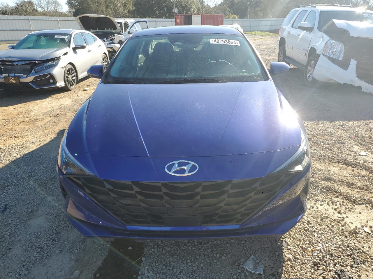 Photo 4 VIN: KMHLS4AG8PU565590 - HYUNDAI ELANTRA 