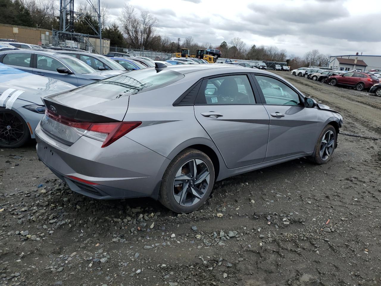 Photo 2 VIN: KMHLS4AG9PU476448 - HYUNDAI ELANTRA 