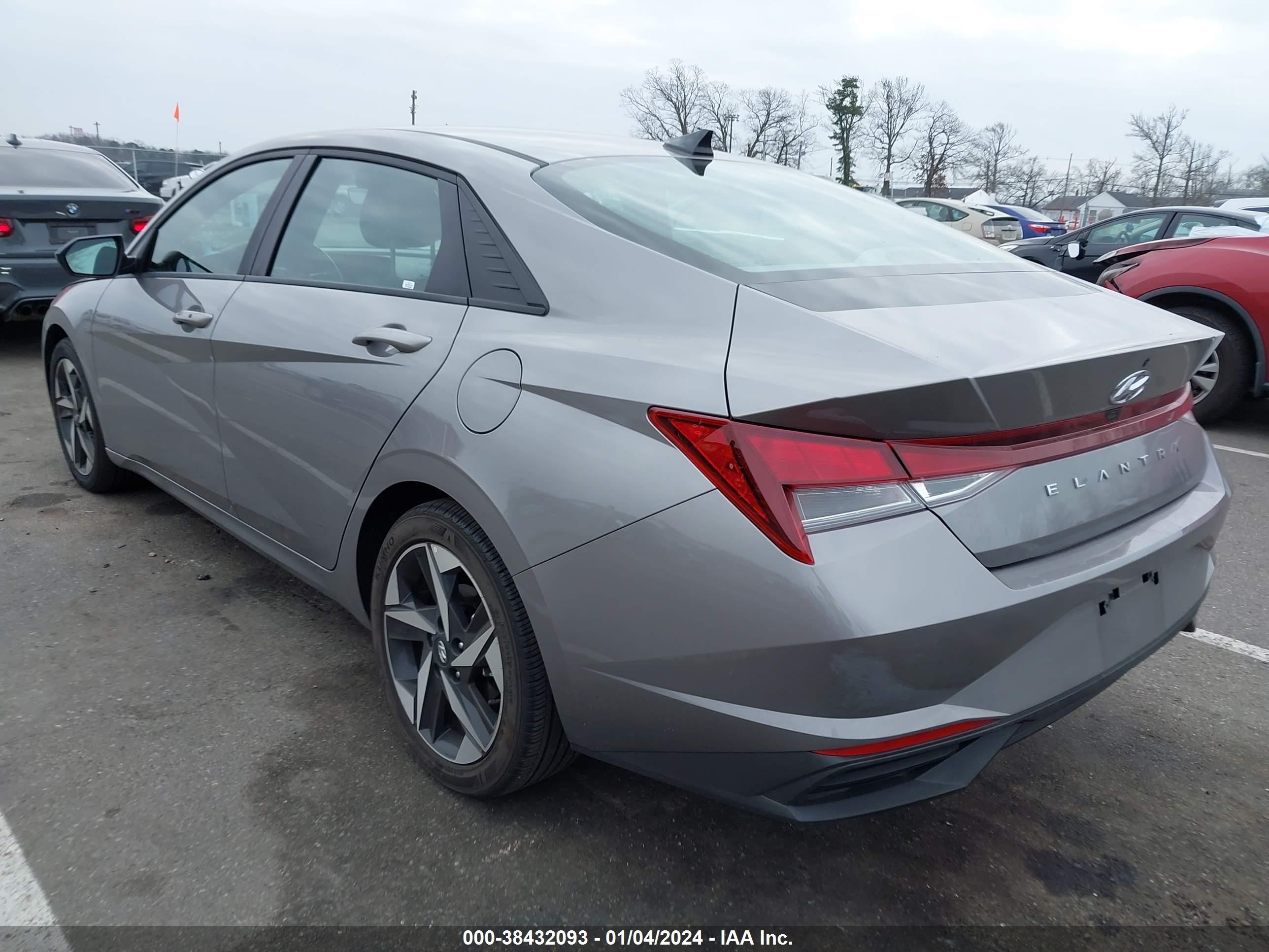 Photo 2 VIN: KMHLS4AG9PU596699 - HYUNDAI ELANTRA 