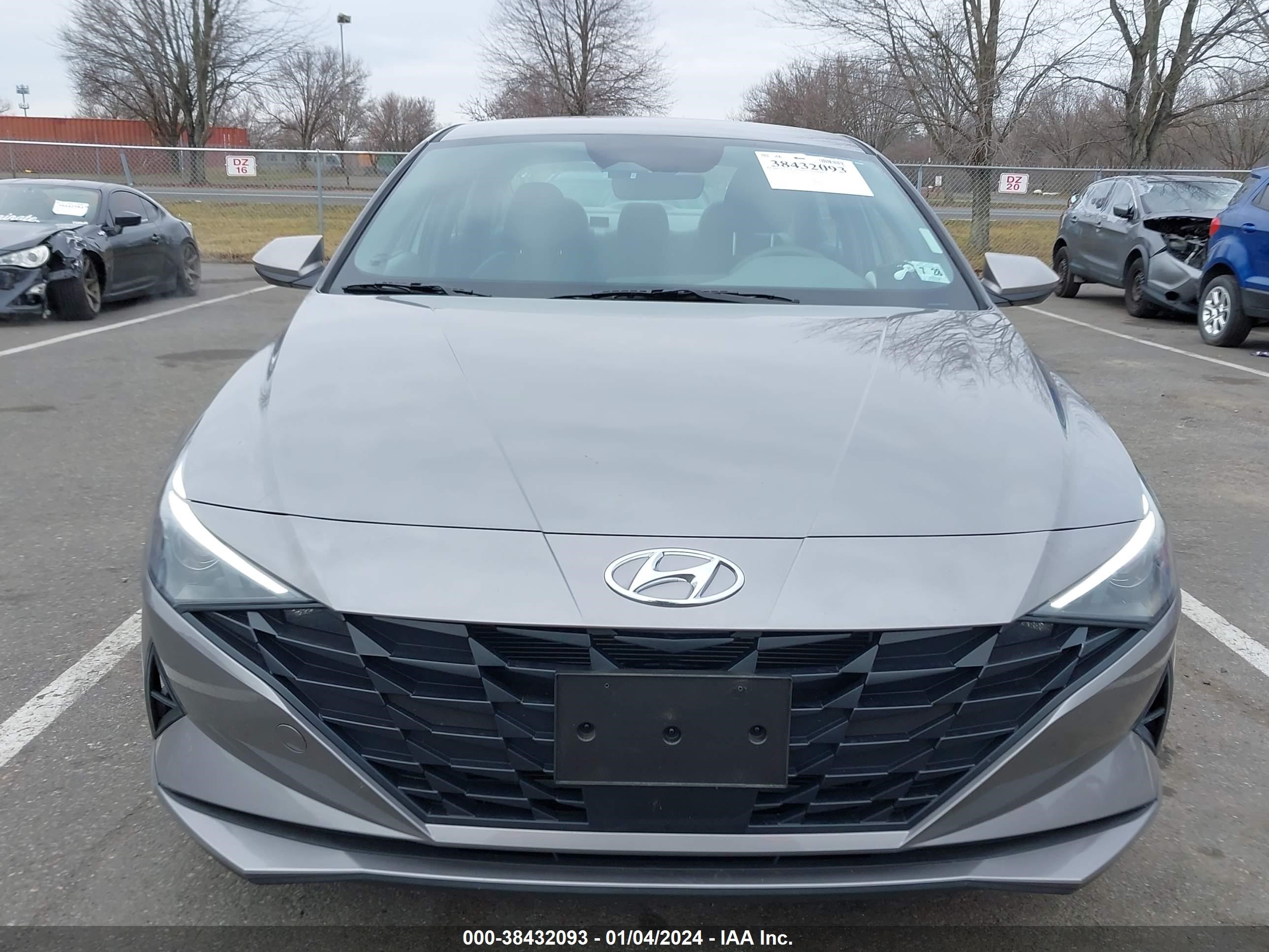 Photo 5 VIN: KMHLS4AG9PU596699 - HYUNDAI ELANTRA 