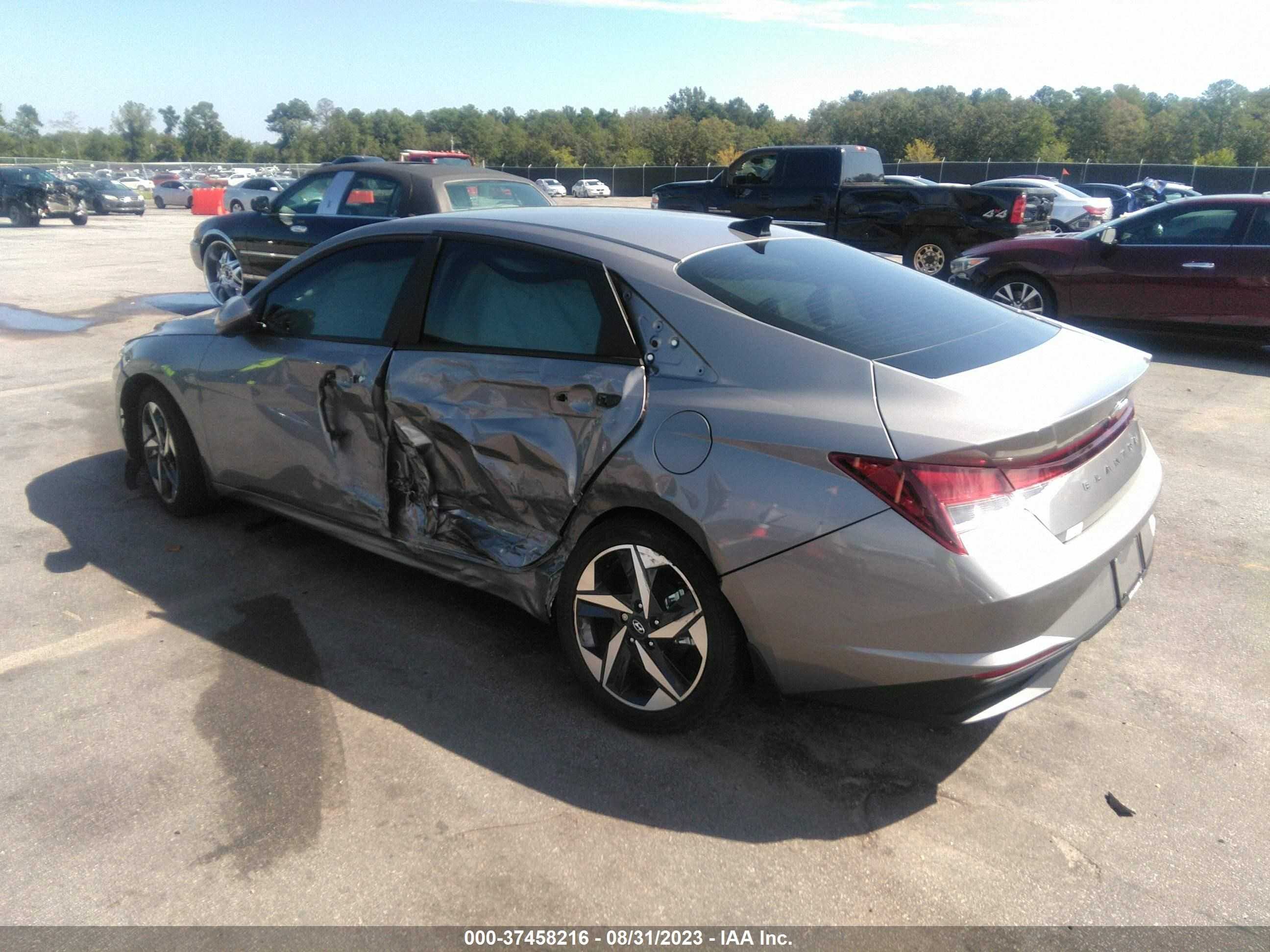 Photo 2 VIN: KMHLS4AGXPU465085 - HYUNDAI ELANTRA 