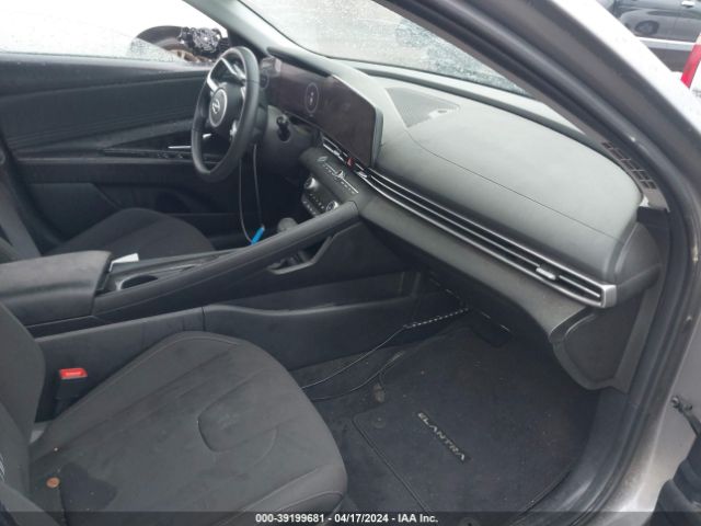 Photo 4 VIN: KMHLS4AGXPU557748 - HYUNDAI ELANTRA 