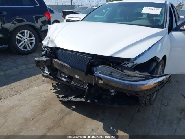 Photo 5 VIN: KMHLS4DG3RU647001 - HYUNDAI ELANTRA 