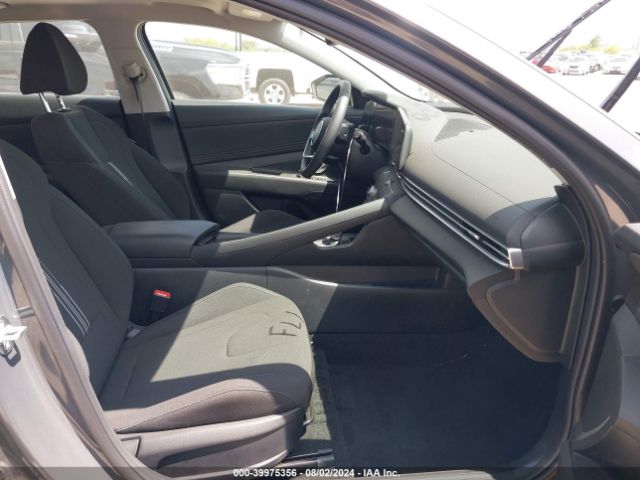 Photo 4 VIN: KMHLS4DG4RU743817 - HYUNDAI ELANTRA 