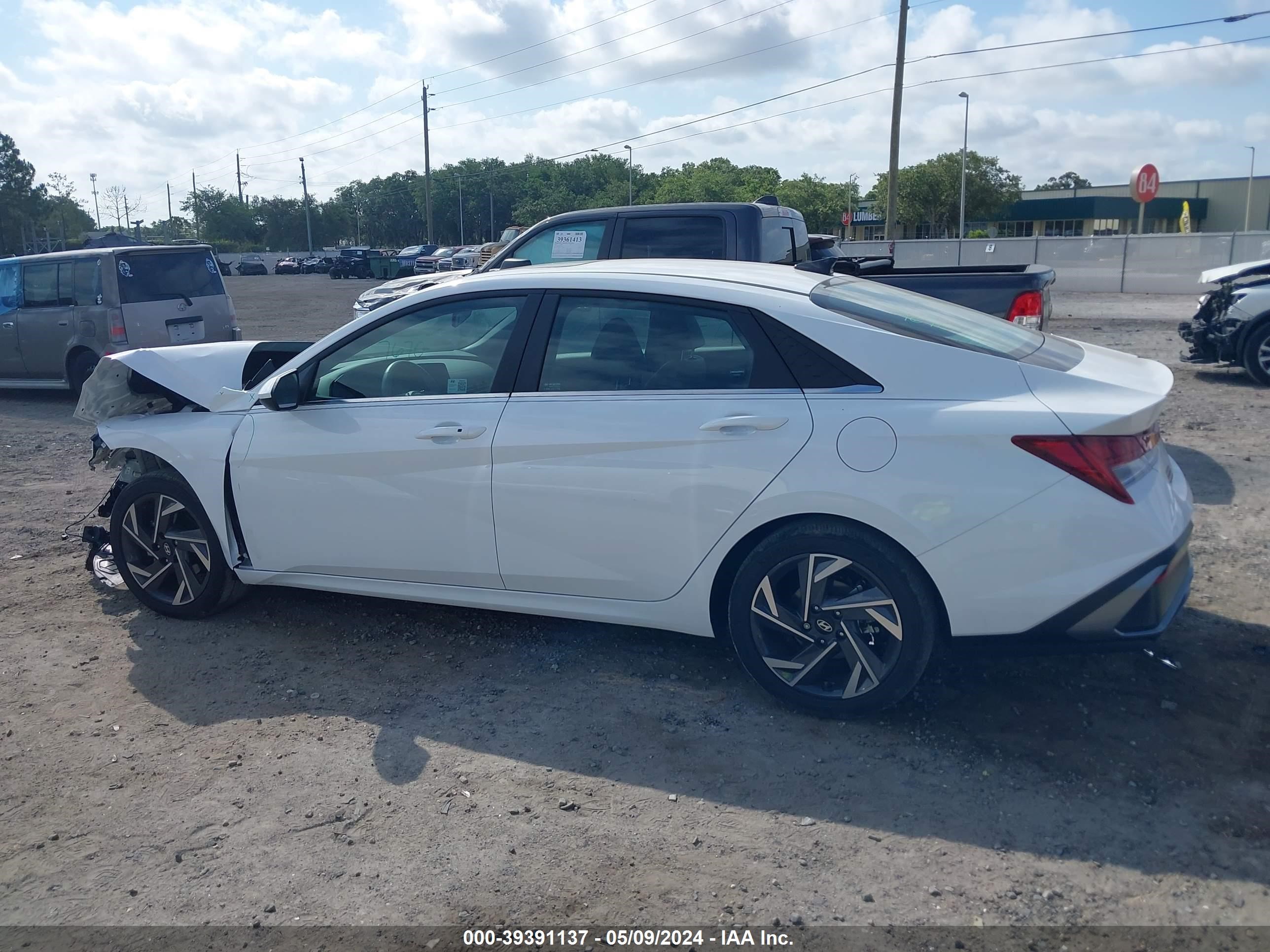 Photo 13 VIN: KMHLS4DG8RU673447 - HYUNDAI ELANTRA 