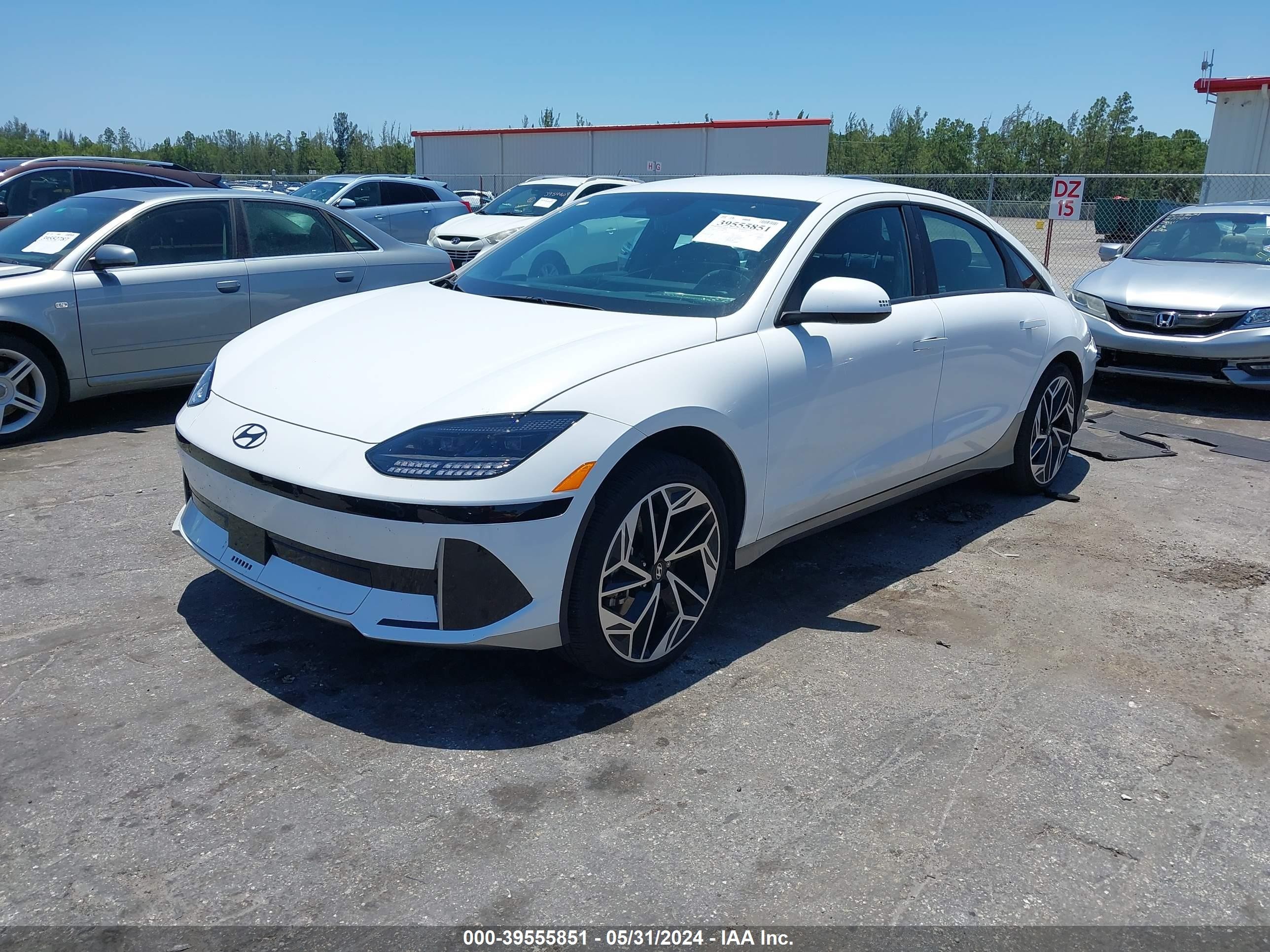 Photo 1 VIN: KMHM34AA0PA031319 - HYUNDAI IONIQ 6 