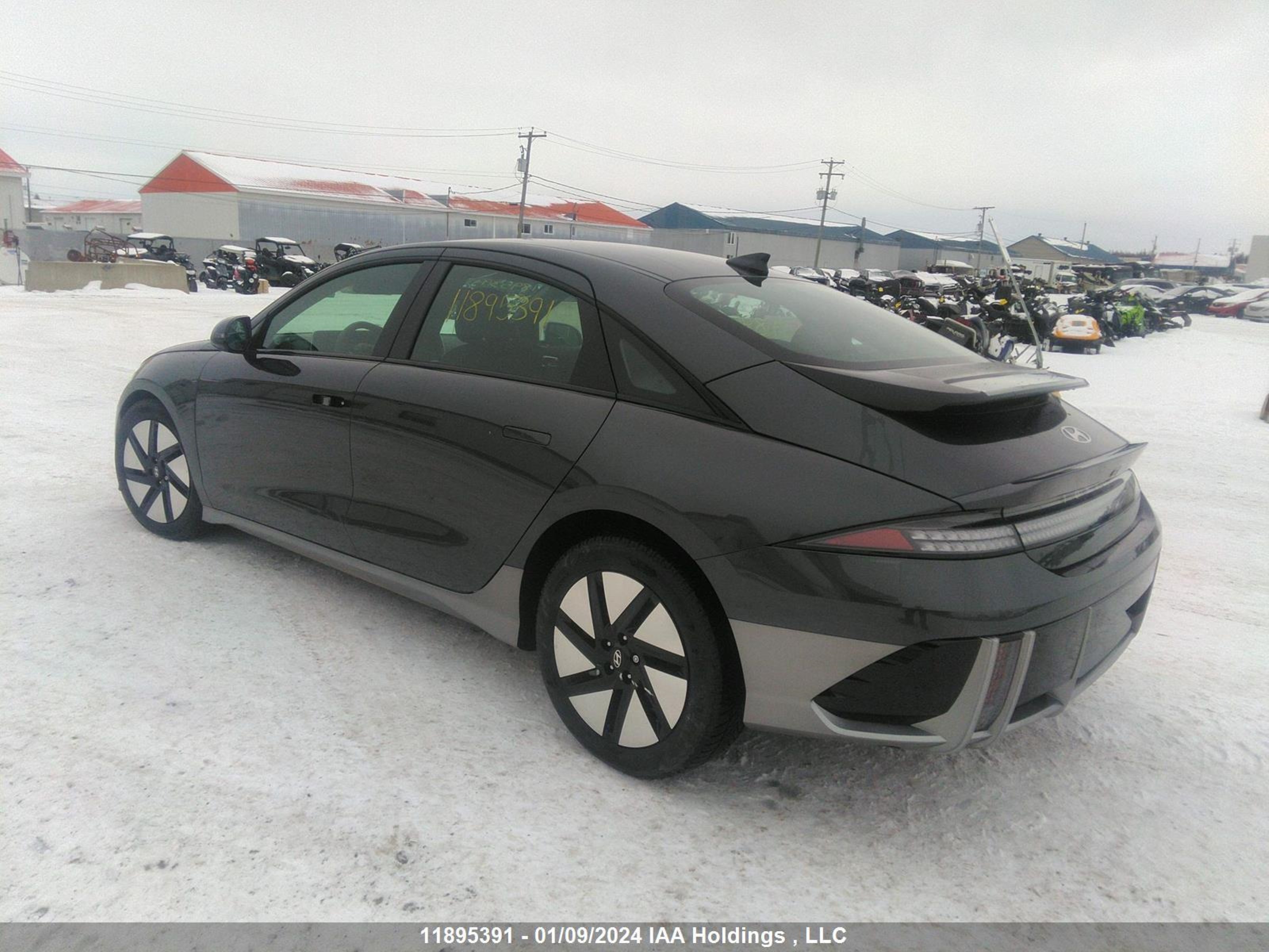 Photo 2 VIN: KMHM34AA3PA041892 - HYUNDAI IONIQ 