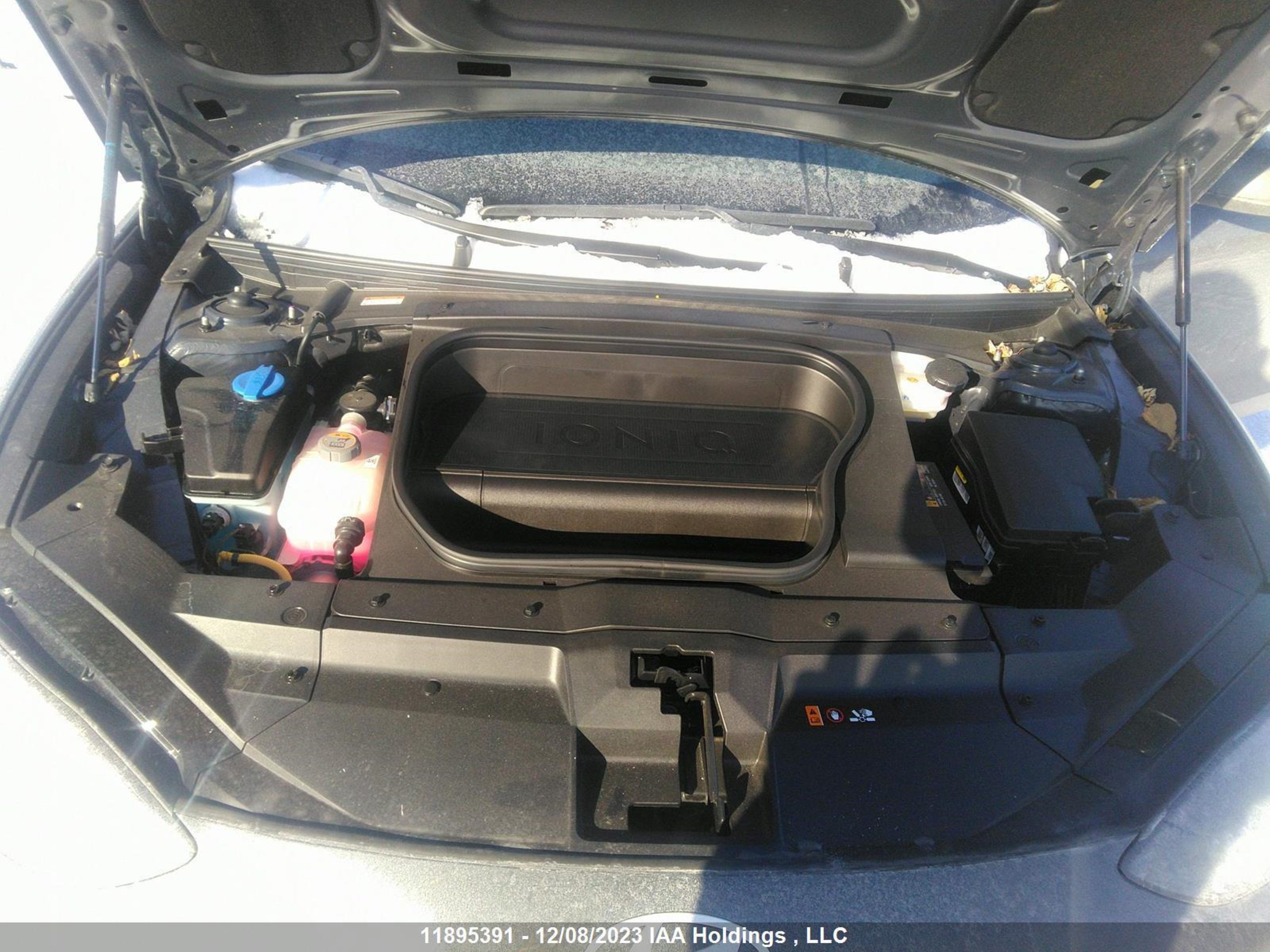 Photo 9 VIN: KMHM34AA3PA041892 - HYUNDAI IONIQ 