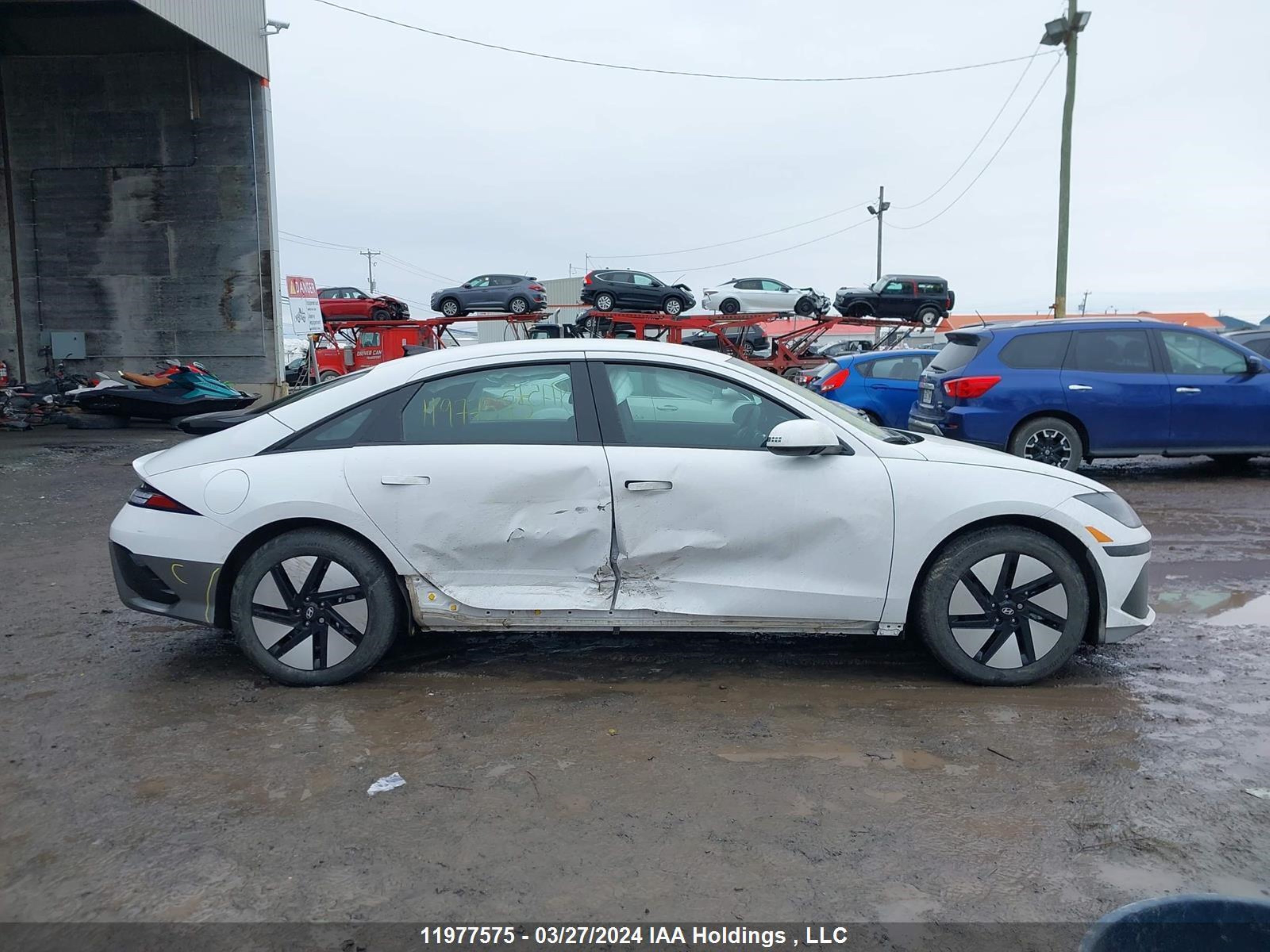 Photo 12 VIN: KMHM34AA7RA056530 - HYUNDAI IONIQ 