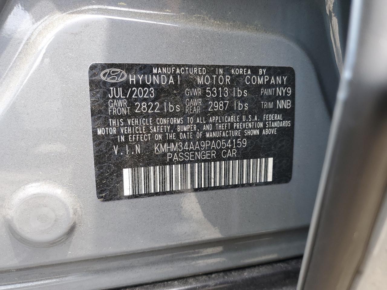 Photo 11 VIN: KMHM34AA9PA054159 - HYUNDAI NULL 