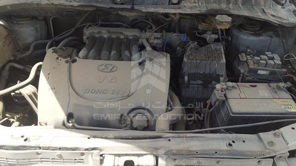 Photo 24 VIN: KMHMG81CX7U298737 - HYUNDAI TRAJET 