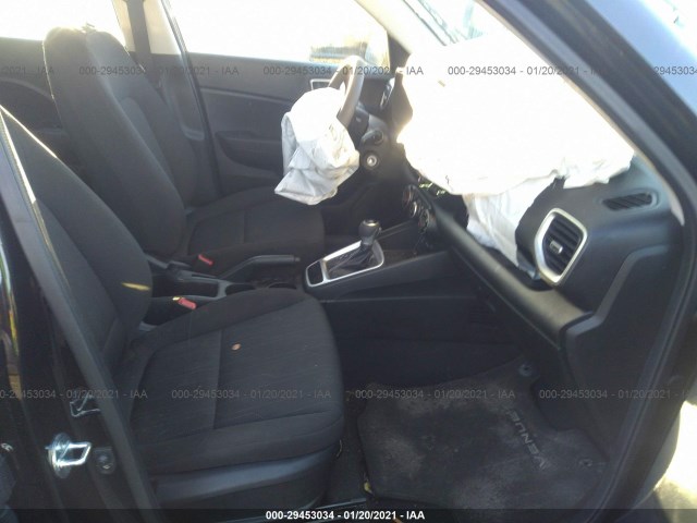 Photo 4 VIN: KMHRB8A31LU040220 - HYUNDAI VENUE 