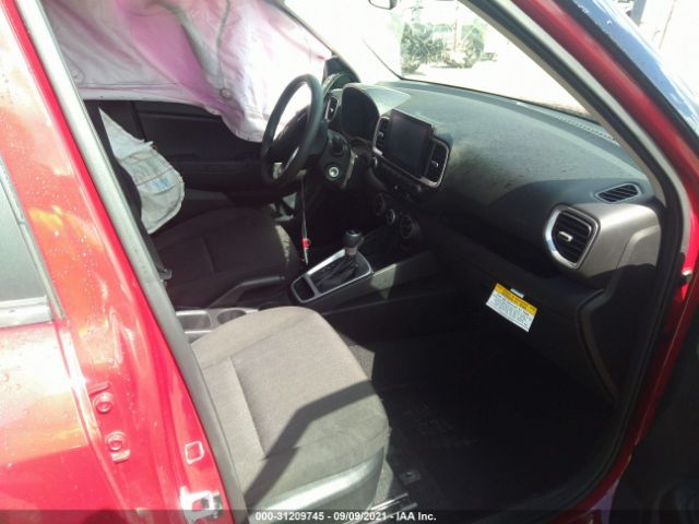 Photo 4 VIN: KMHRB8A35LU026191 - HYUNDAI VENUE 