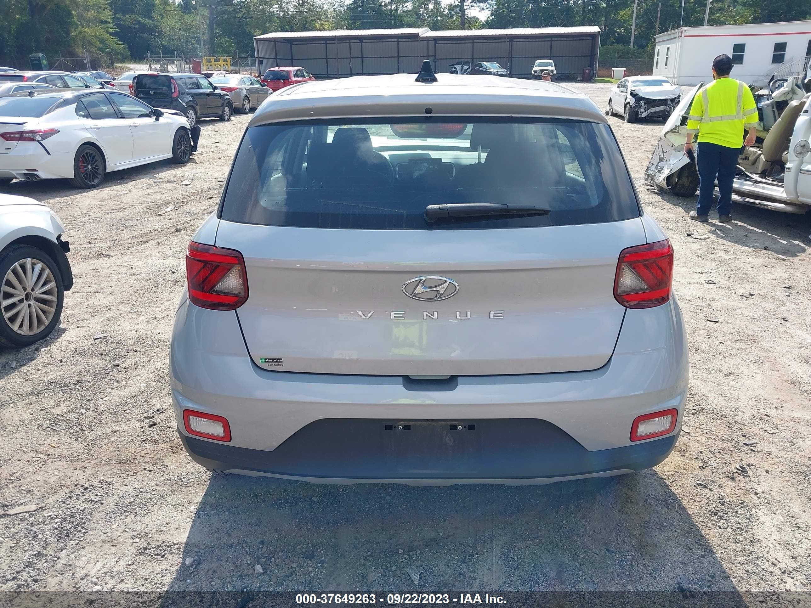 Photo 15 VIN: KMHRB8A38MU066427 - HYUNDAI VENUE 