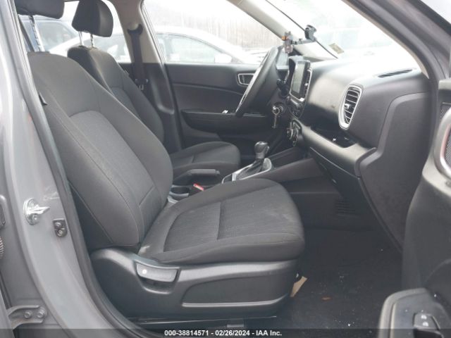 Photo 4 VIN: KMHRB8A39MU096312 - HYUNDAI VENUE 