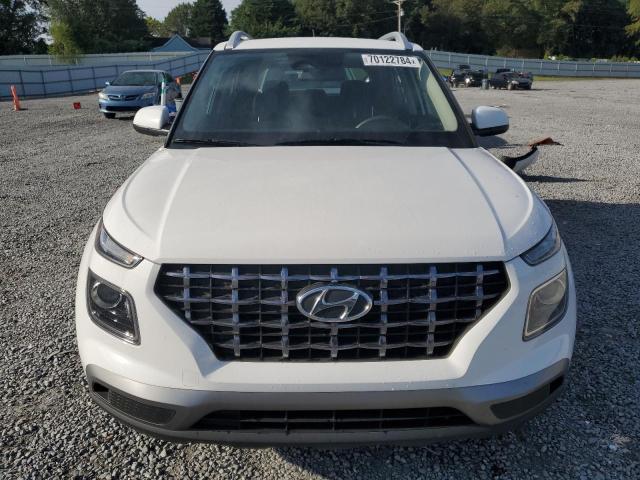 Photo 4 VIN: KMHRC8A35PU260690 - HYUNDAI VENUE SEL 