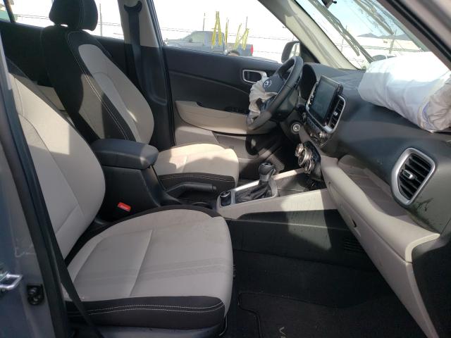 Photo 4 VIN: KMHRC8A36LU027363 - HYUNDAI VENUE SEL 