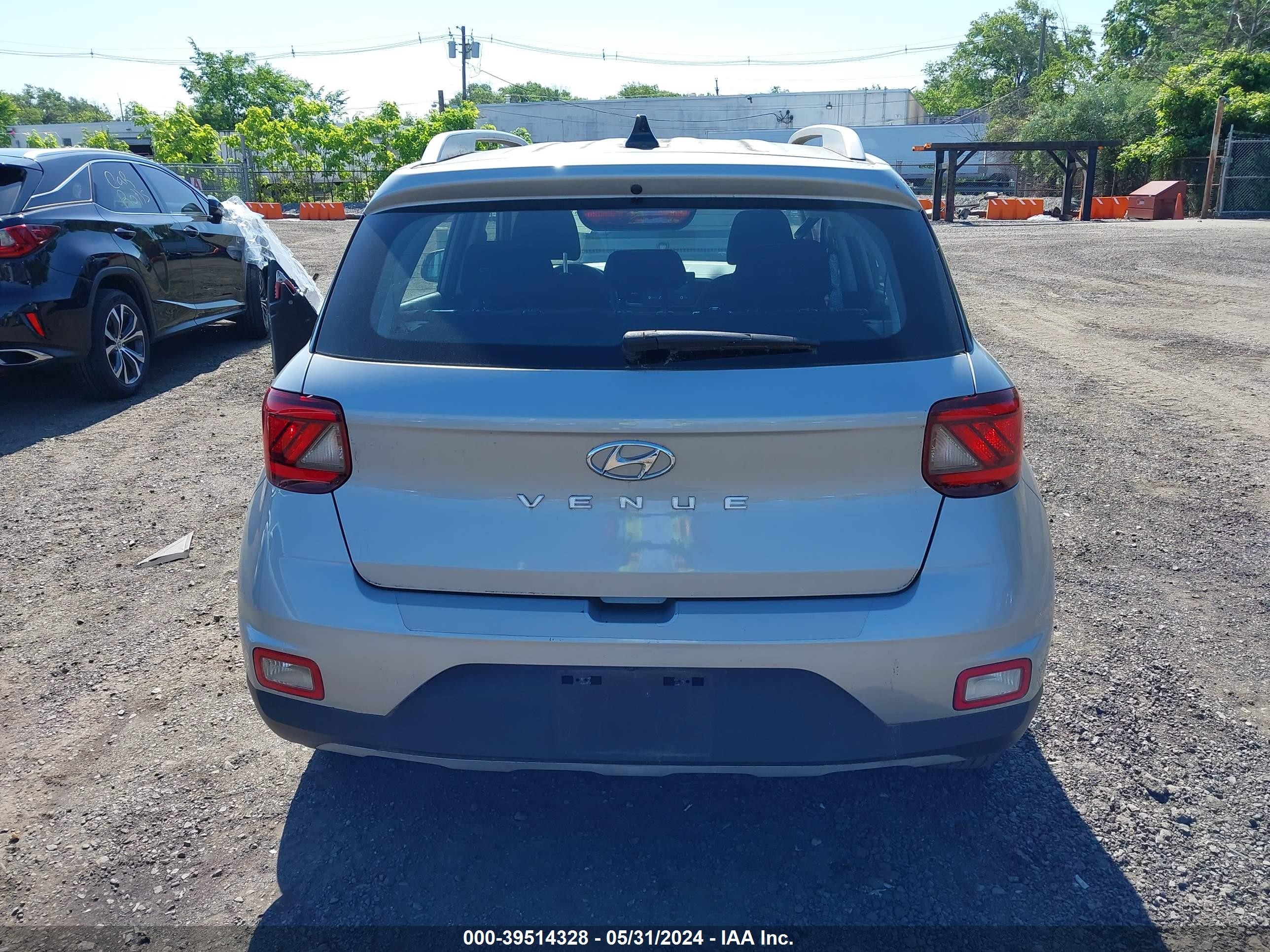 Photo 15 VIN: KMHRC8A3XLU015734 - HYUNDAI VENUE 