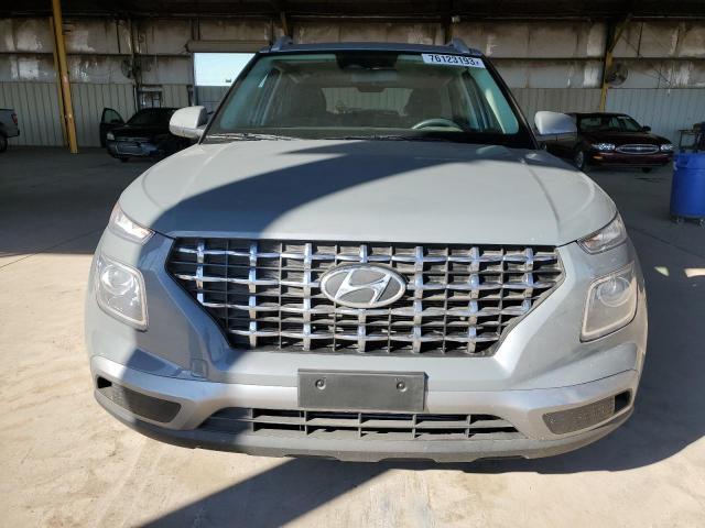 Photo 4 VIN: KMHRC8A3XPU224526 - HYUNDAI VENUE SEL 