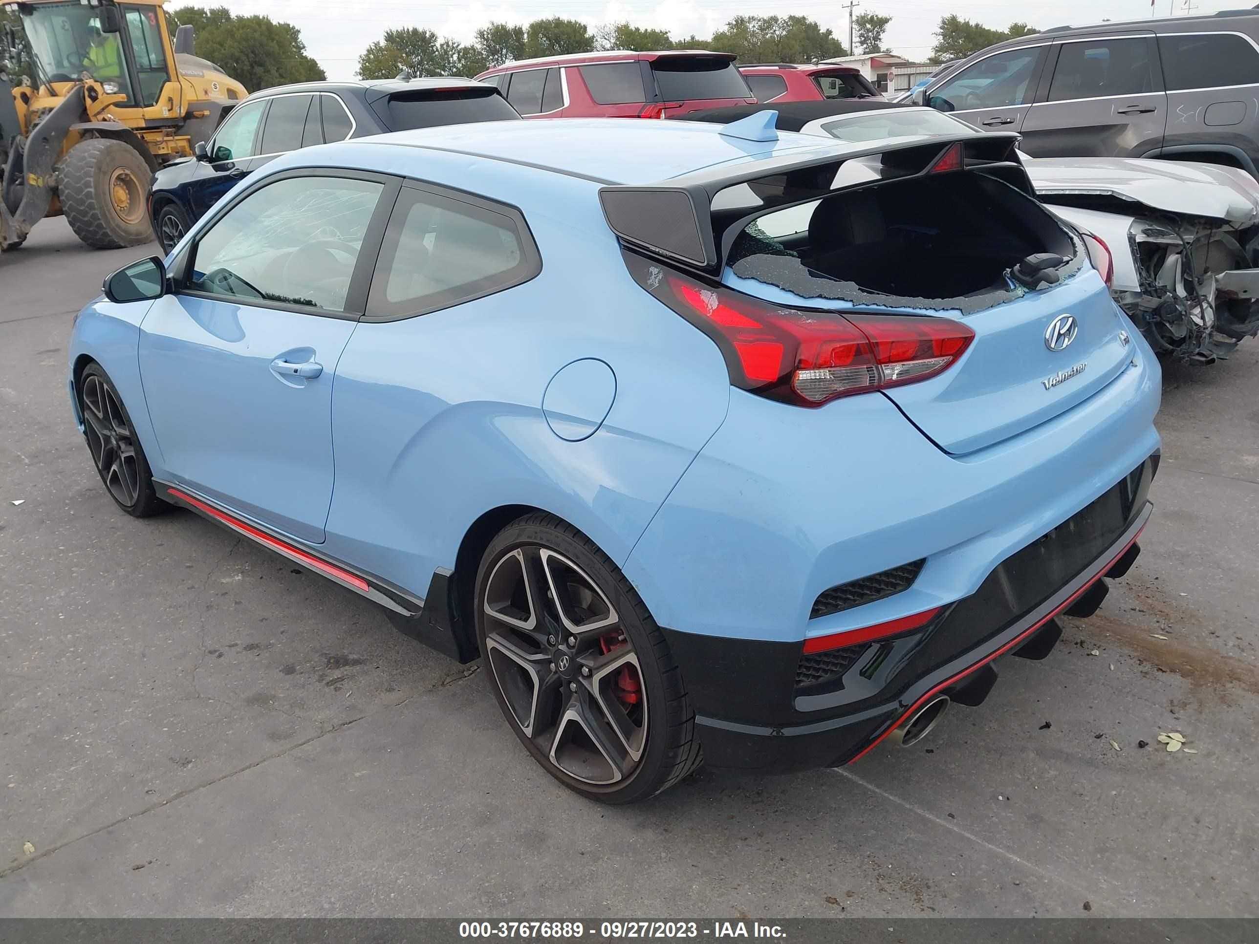 Photo 2 VIN: KMHT36AH3NU013896 - HYUNDAI VELOSTER 