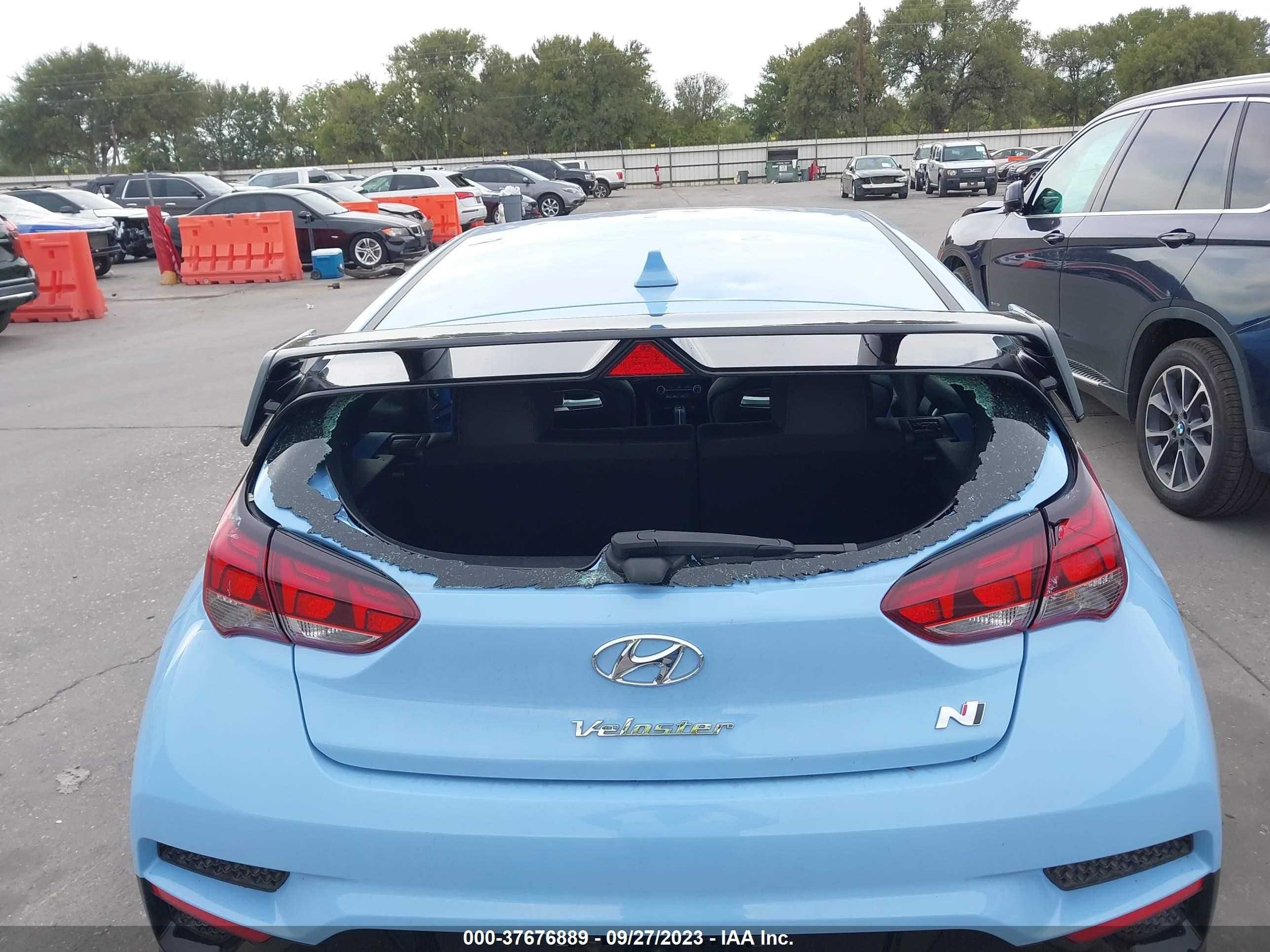 Photo 5 VIN: KMHT36AH3NU013896 - HYUNDAI VELOSTER 