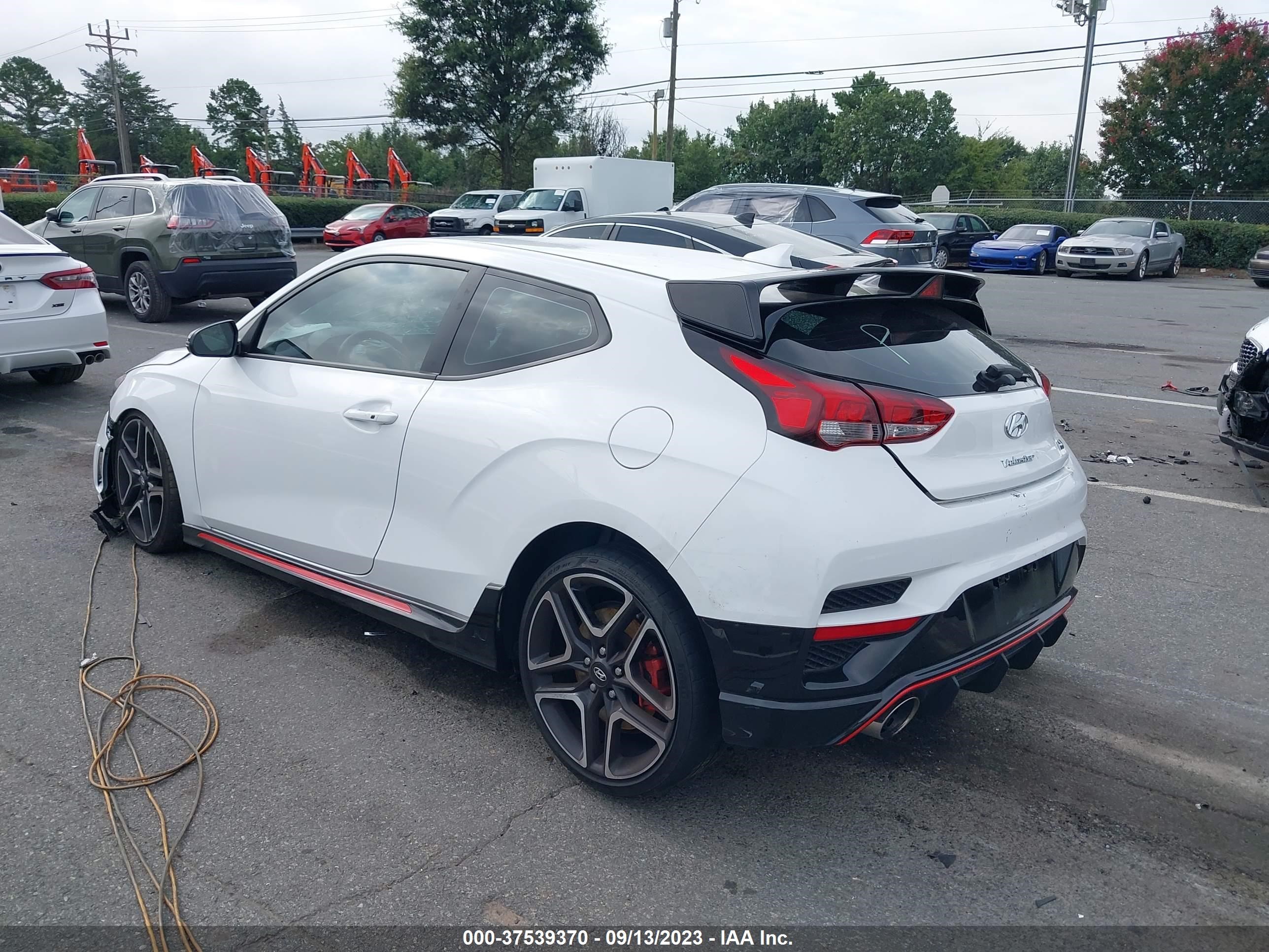 Photo 2 VIN: KMHT36AH5NU014497 - HYUNDAI VELOSTER 